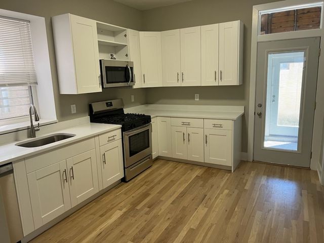 1753 W Augusta Avenue 1F, Chicago, IL 60622