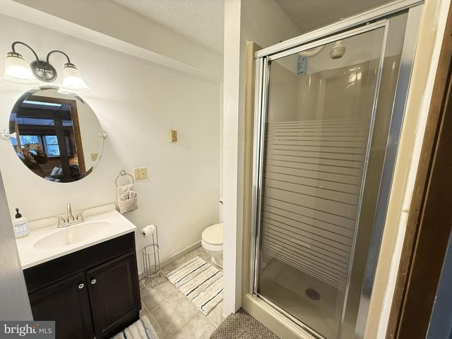 1570 SULLIVAN TRL, Tannersville, PA 18372