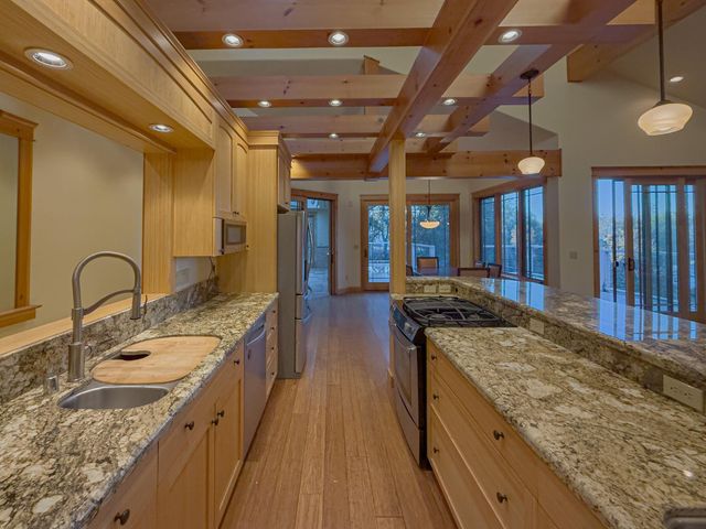 8259 Prospect St, Mokelumne Hill, CA 95245