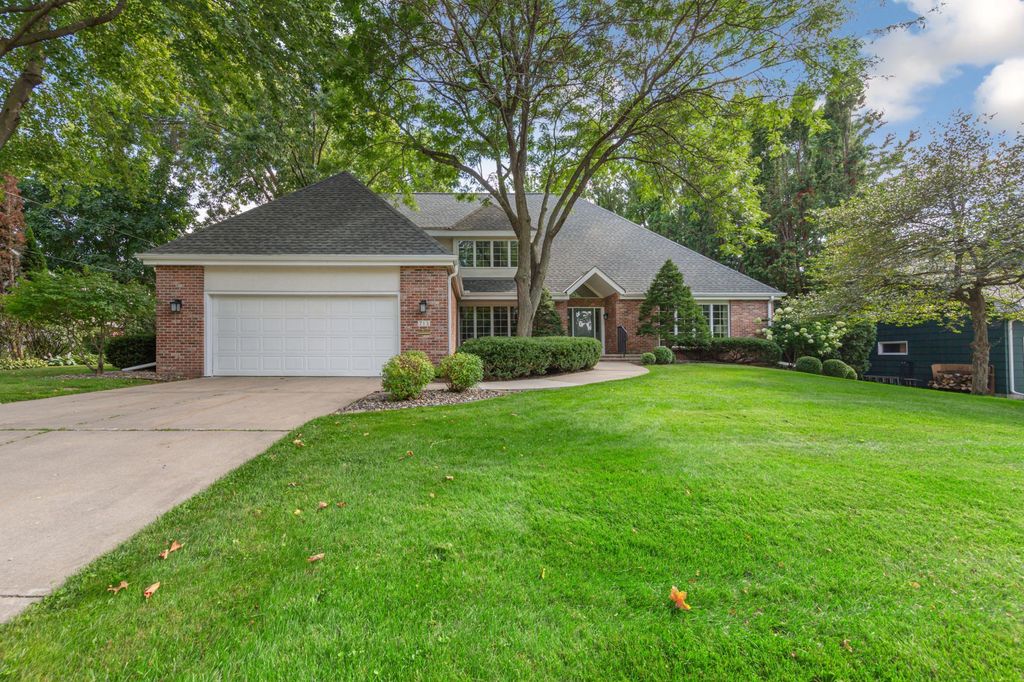 713 Highland Avenue, Northfield, MN 55057 — exterior