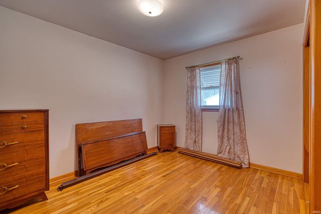 1300 Western Hills Drive, Evansville, IN 47720