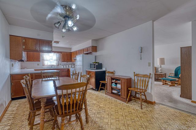 1300 Western Hills Drive, Evansville, IN 47720