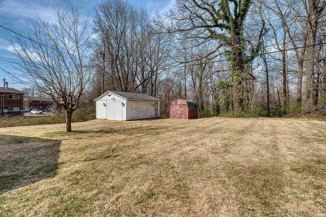 1300 Western Hills Drive, Evansville, IN 47720