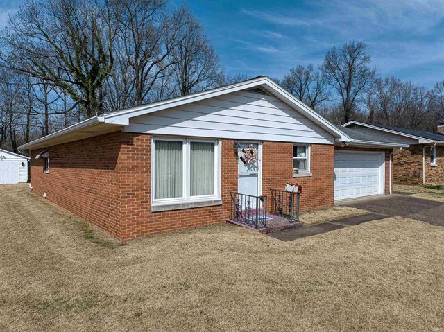 1300 Western Hills Drive, Evansville, IN 47720