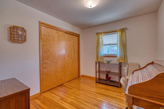 1300 Western Hills Drive, Evansville, IN 47720