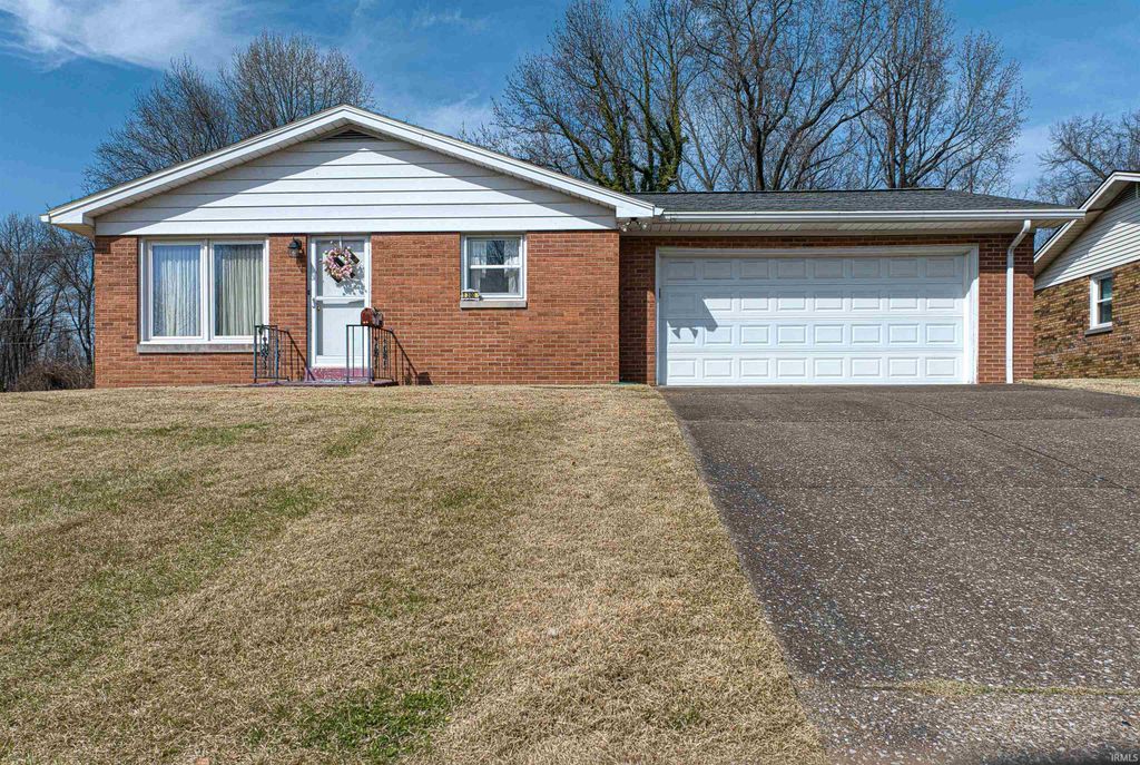 1300 Western Hills Drive, Evansville, IN 47720