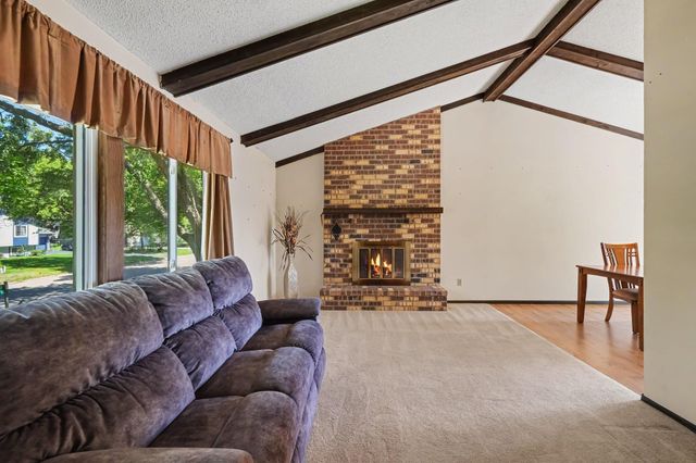 1728 132nd Avenue NE, Blaine, MN 55449