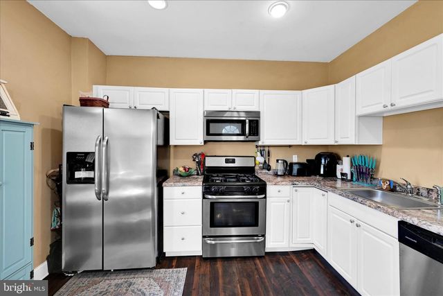 548 W BROADWAY, Red Lion, PA 17356