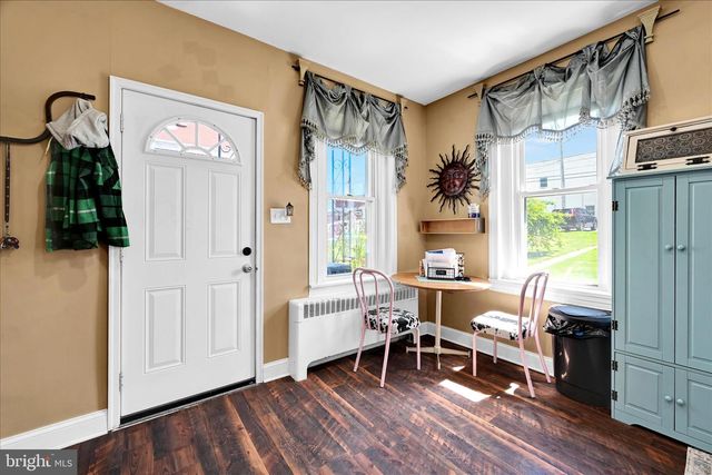 548 W BROADWAY, Red Lion, PA 17356
