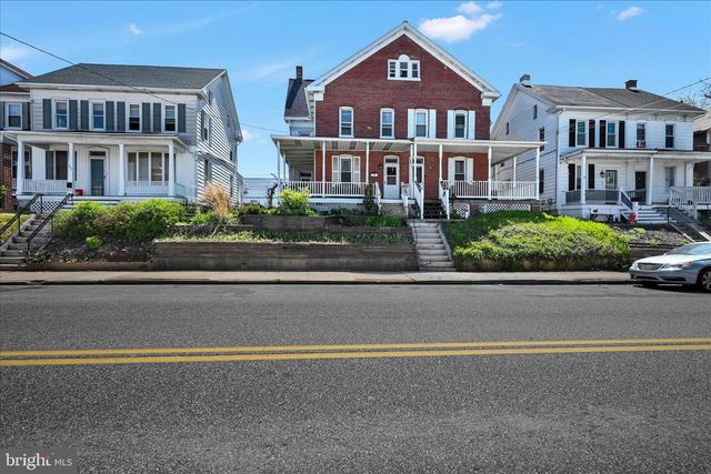 548 W BROADWAY, Red Lion, PA 17356
