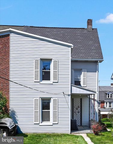 548 W BROADWAY, Red Lion, PA 17356