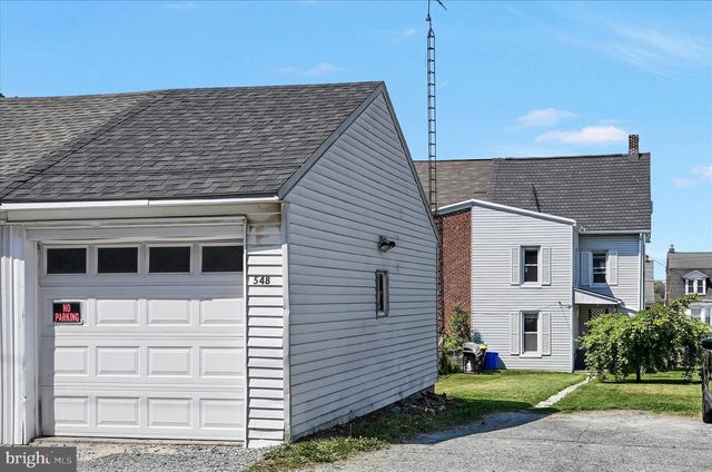 548 W BROADWAY, Red Lion, PA 17356