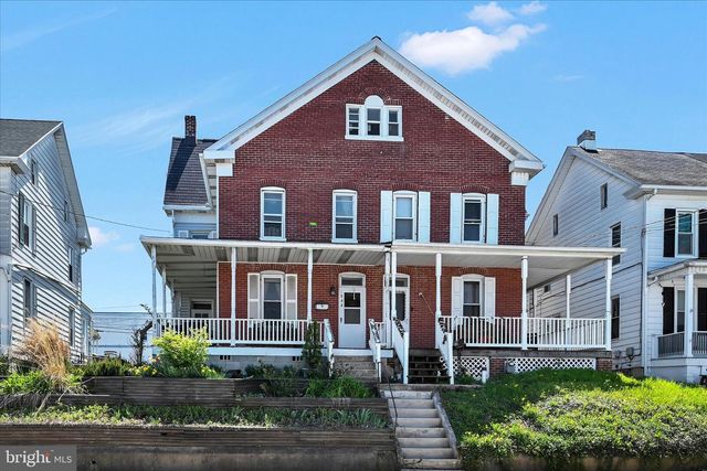 548 W BROADWAY, Red Lion, PA 17356