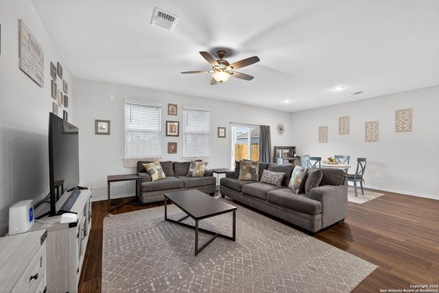 132 Bella Rosa Trl, Cibolo, TX 78108