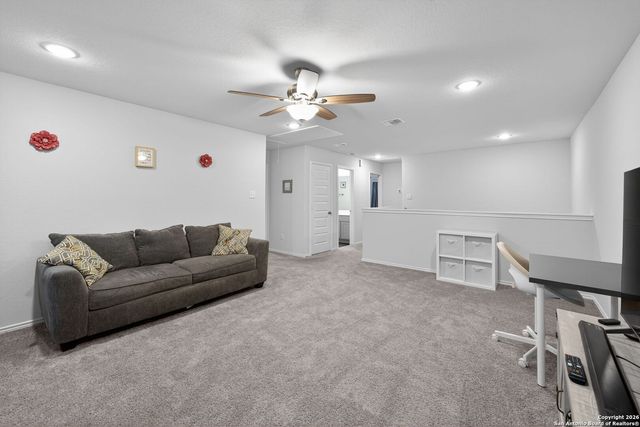 132 Bella Rosa Trl, Cibolo, TX 78108