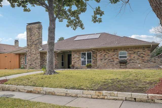 1905 Country Club Drive, Plano, TX 75074
