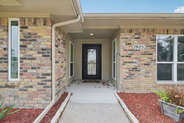 1905 Country Club Drive, Plano, TX 75074