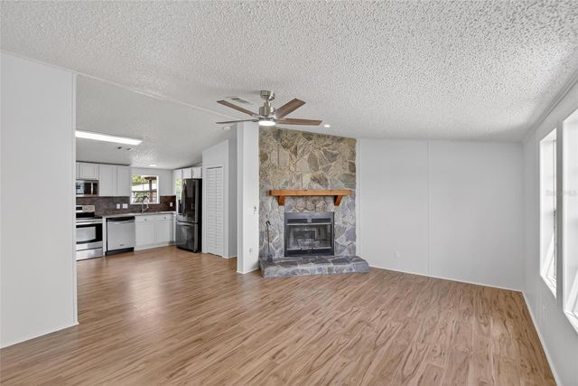 9150 WOOD TERRACE DRIVE, Tampa, FL 33637