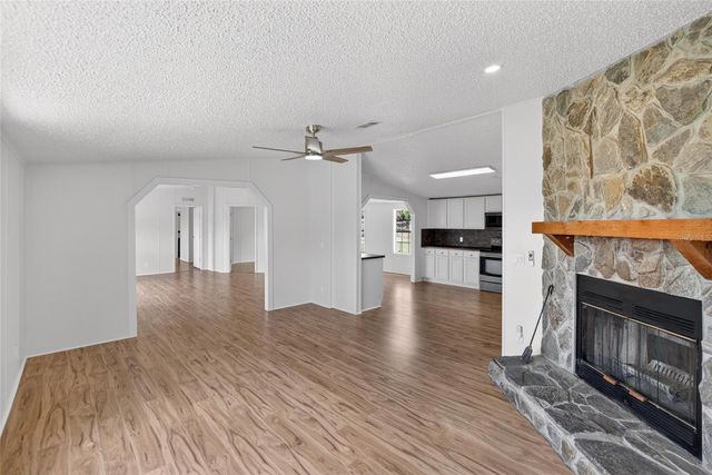 9150 WOOD TERRACE DRIVE, Tampa, FL 33637
