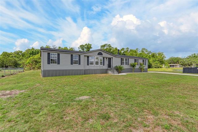 9150 WOOD TERRACE DRIVE, Tampa, FL 33637