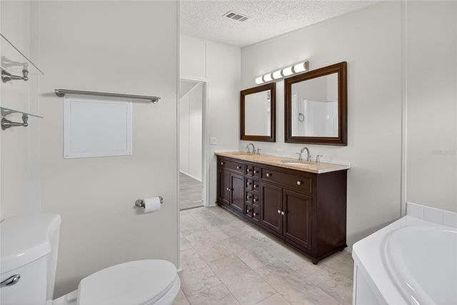 9150 WOOD TERRACE DRIVE, Tampa, FL 33637