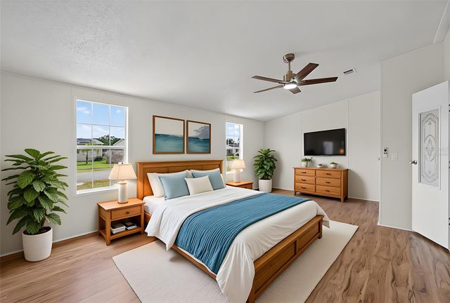 9150 WOOD TERRACE DRIVE, Tampa, FL 33637