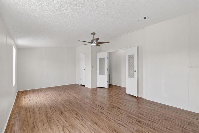 9150 WOOD TERRACE DRIVE, Tampa, FL 33637