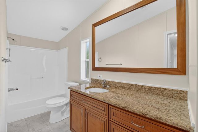 9150 WOOD TERRACE DRIVE, Tampa, FL 33637