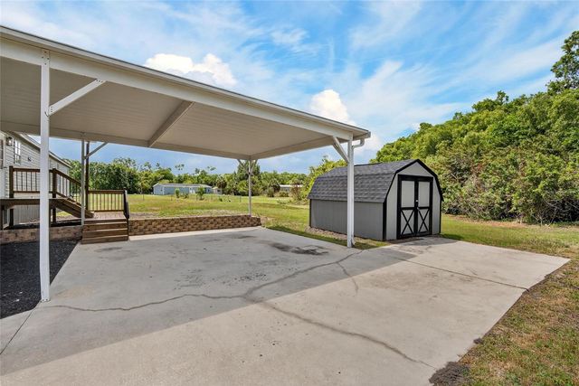 9150 WOOD TERRACE DRIVE, Tampa, FL 33637