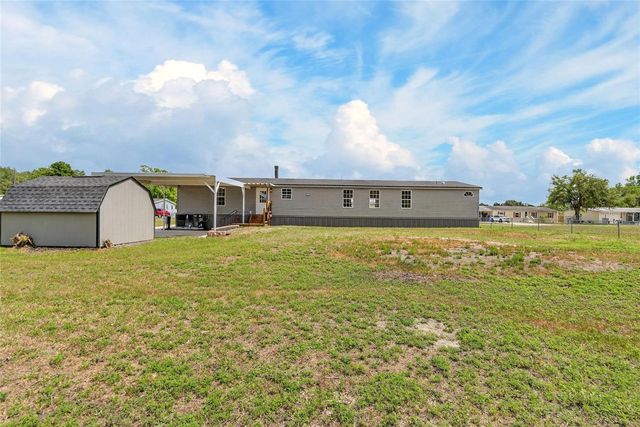 9150 WOOD TERRACE DRIVE, Tampa, FL 33637