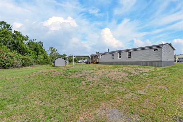 9150 WOOD TERRACE DRIVE, Tampa, FL 33637