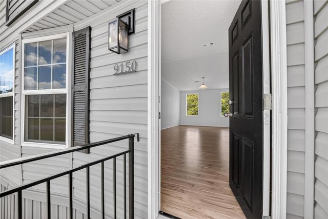 9150 WOOD TERRACE DRIVE, Tampa, FL 33637