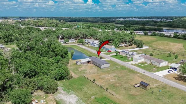 9150 WOOD TERRACE DRIVE, Tampa, FL 33637