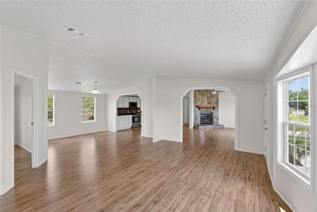 9150 WOOD TERRACE DRIVE, Tampa, FL 33637