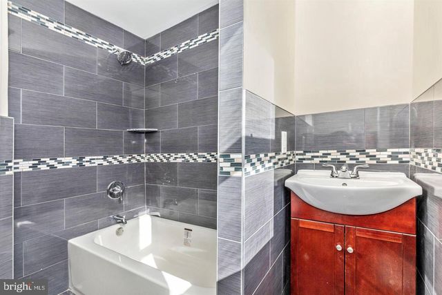 1214 HARDING DR, Havertown, PA 19083