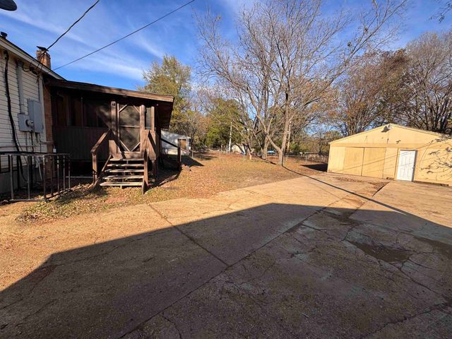 3788 BISHOPS BRIDGE RD, Memphis, TN 38118