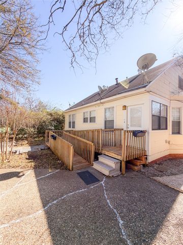 910 College Street, Shreveport, LA 71104