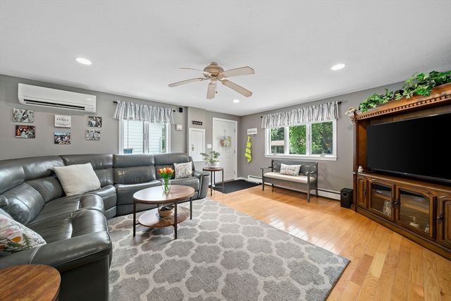 35 Arnold St, Holbrook, MA 02343
