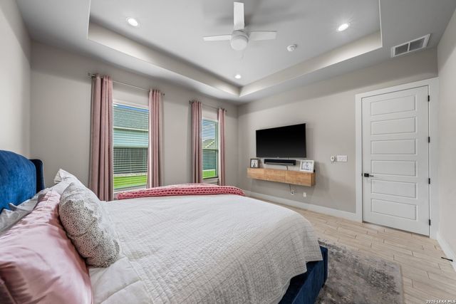 1602 Redwood Court, Fredericksburg, TX 78624