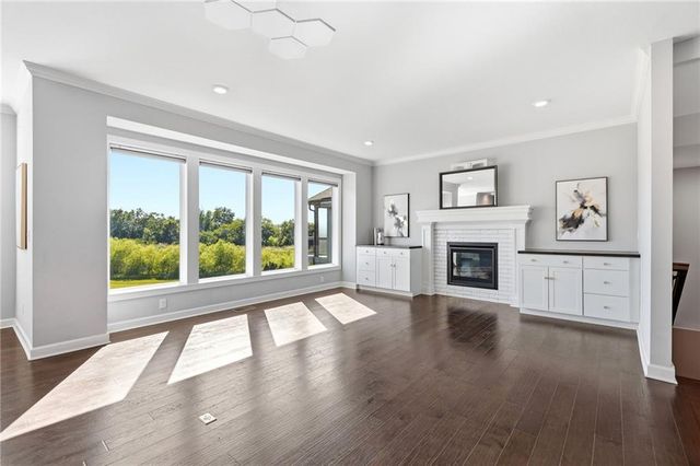 3008 SW Arboridge Drive, Lee's Summit, MO 64082