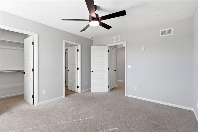 3008 SW Arboridge Drive, Lee's Summit, MO 64082