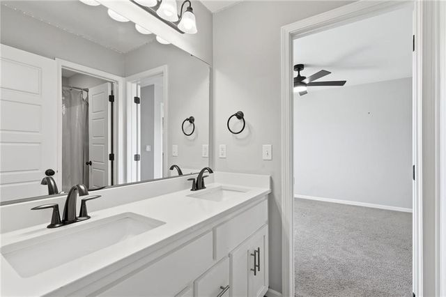 3008 SW Arboridge Drive, Lee's Summit, MO 64082