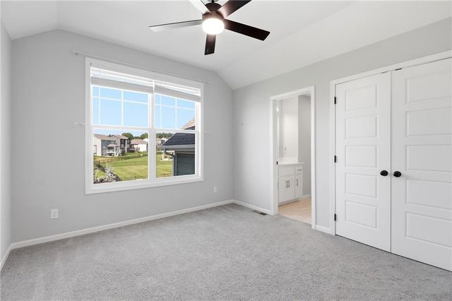 3008 SW Arboridge Drive, Lee's Summit, MO 64082