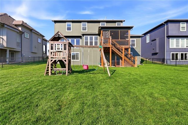 3008 SW Arboridge Drive, Lee's Summit, MO 64082