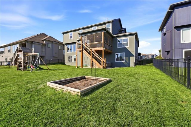 3008 SW Arboridge Drive, Lee's Summit, MO 64082