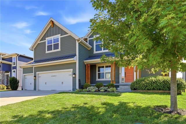3008 SW Arboridge Drive, Lee's Summit, MO 64082
