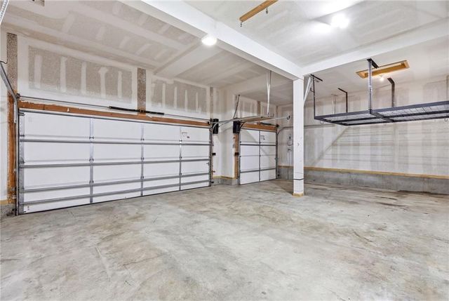 3008 SW Arboridge Drive, Lee's Summit, MO 64082