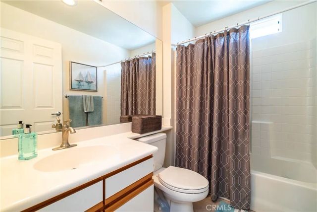 1556 Hyannis, San Pedro, CA 90732