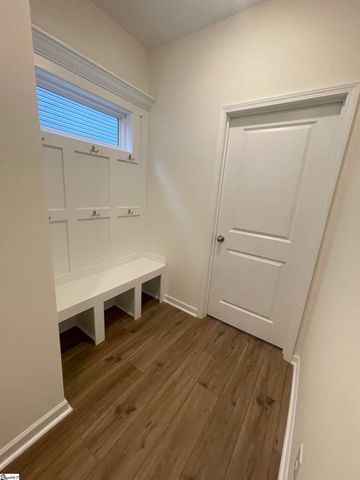 1 Halsey Street, Central, SC 29630