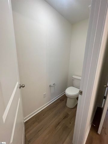 1 Halsey Street, Central, SC 29630